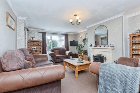 3 bedroom terraced house for sale, Monmouth Drive, Leicester