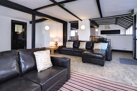1 bedroom in a house share to rent, Oxford Road, Tilehurst, Reading, RG31