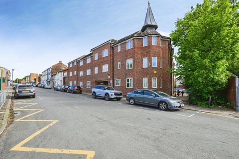 2 bedroom ground floor flat for sale, St. Georges Street, Northampton
