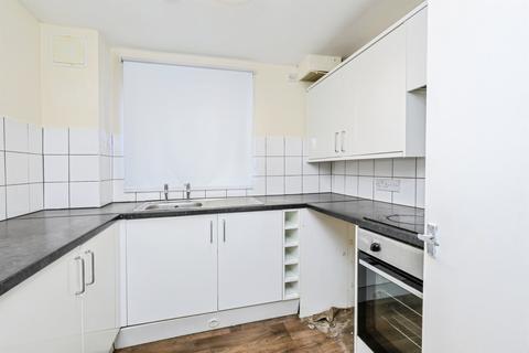 2 bedroom ground floor flat for sale, St. Georges Street, Northampton