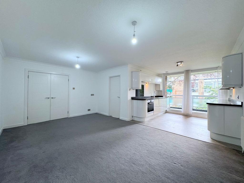 Living/kitchen/dining area
