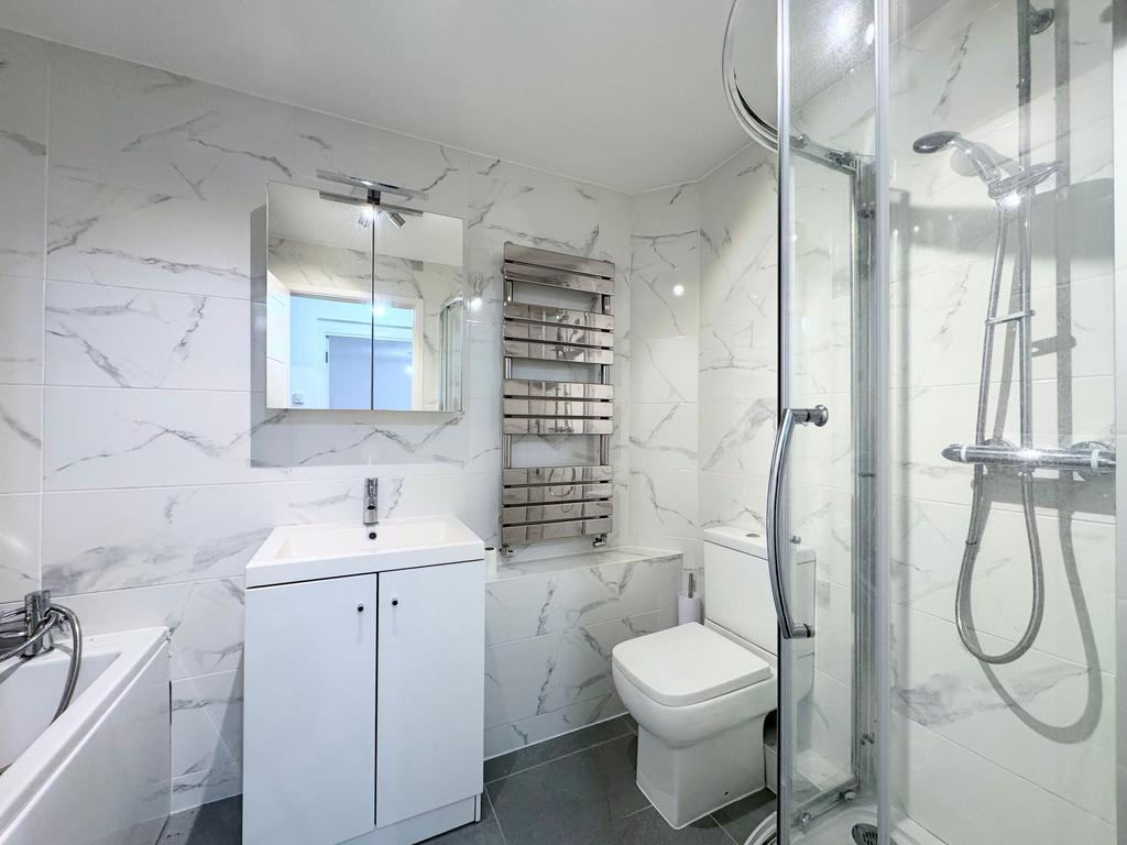 Bathroom/shower room