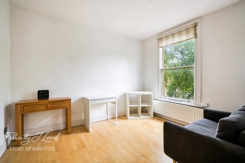 Narford Road, LONDON