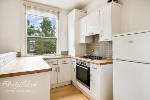 Narford Road, LONDON