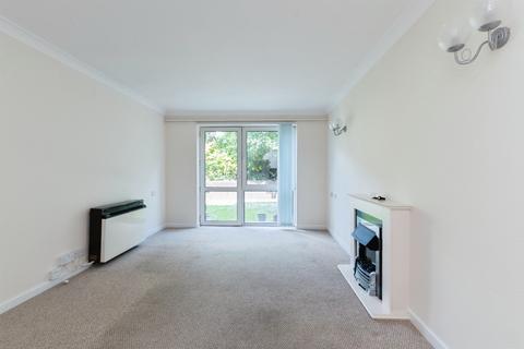 1 bedroom ground floor flat for sale, Ringwood Road, Ferndown