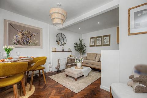1 bedroom cottage for sale, George Yard, Burford