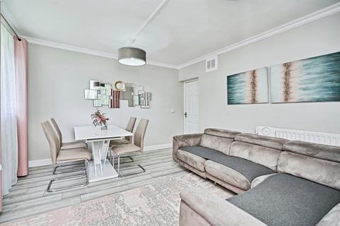 2 bedroom flat for sale, Rosehill Gardens, Willenhall