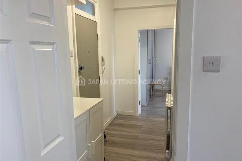 1 bedroom flat for sale, Horn Lane, Acton Main Line