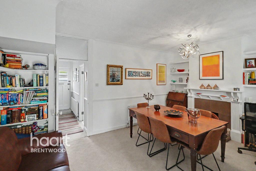 Dining room, fireplace