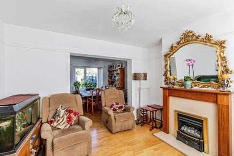3 bedroom end of terrace house for sale, Upper Queen Street, RUSHDEN, Northamptonshire, NN10