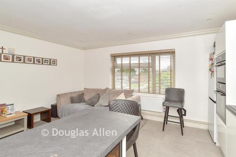 2 bedroom flat for sale, Pollard Close, Chigwell, Essex