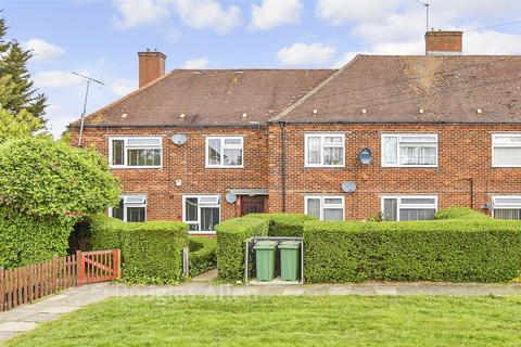 Pollard Close, Chigwell IG7