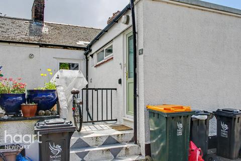 1 bedroom in a flat share to rent, Upper Power Street, Newport