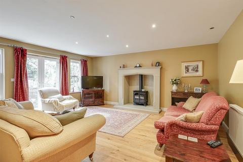 5 bedroom detached house for sale, Pinfold Lane, Mirfield WF14