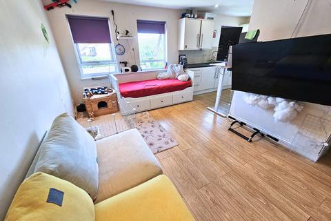 Studio for sale, Poplar Road, Aylesbury