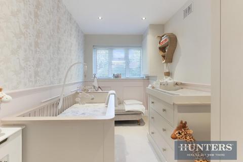 2 bedroom maisonette for sale, The Avenue, Worcester Park