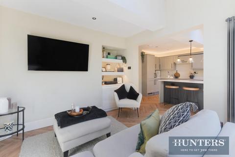 2 bedroom maisonette for sale, The Avenue, Worcester Park