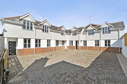 undefined, Market Place, Abridge, RM4