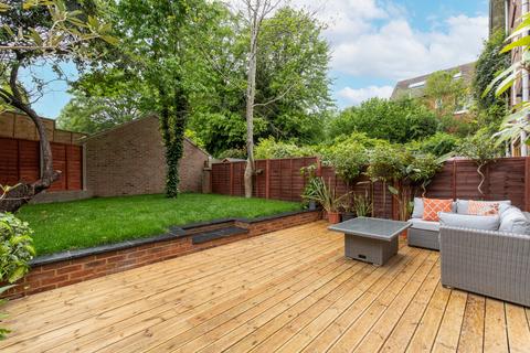 4 bedroom end of terrace house for sale, Sydenham Avenue, London SE26