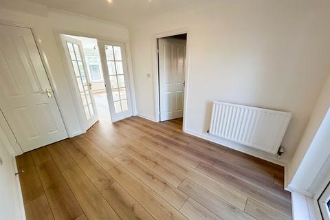 3 bedroom semi-detached house to rent, Goalmouth Close, Sunderland