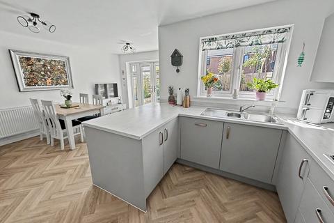 3 bedroom detached house for sale, West Parley