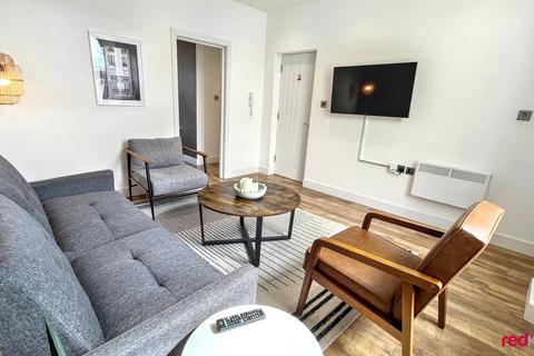 1 bedroom apartment to rent, Bridge Street, Newport,