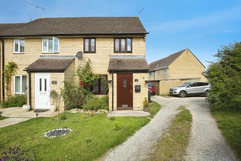 3 bedroom semi-detached house for sale, Oxlease, Witney OX28