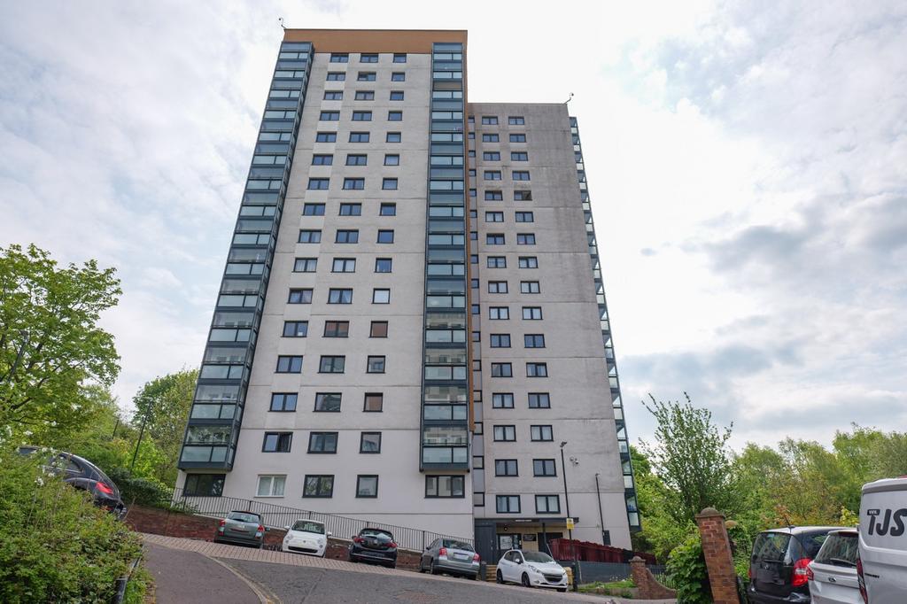 2 bedroom flat for sale