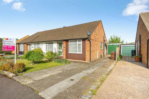 4 bedroom semi-detached bungalow for sale, The Cedars, Wendover, Aylesbury