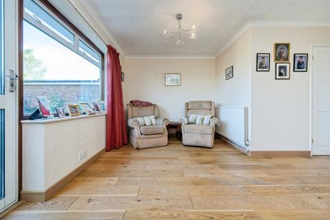 4 bedroom semi-detached bungalow for sale, The Cedars, Wendover, Aylesbury