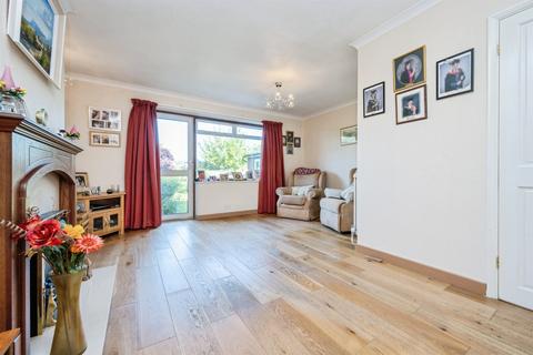 4 bedroom semi-detached bungalow for sale, The Cedars, Wendover, Aylesbury