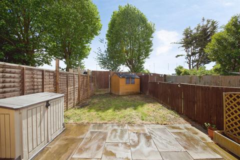 3 bedroom terraced house for sale, Wilmington Gardens, Barking