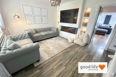 3 bedroom detached house for sale, Cricklewood Drive, Houghton Le Spring DH4