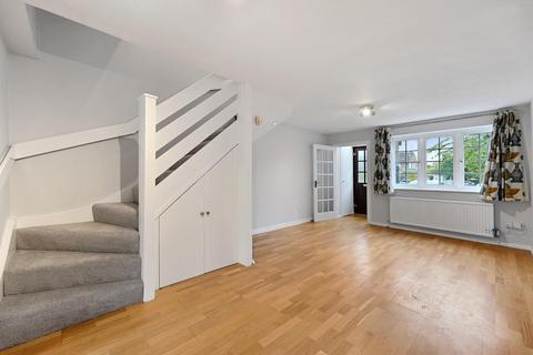 2 bedroom house for sale, Sawyers Lawn, Ealing