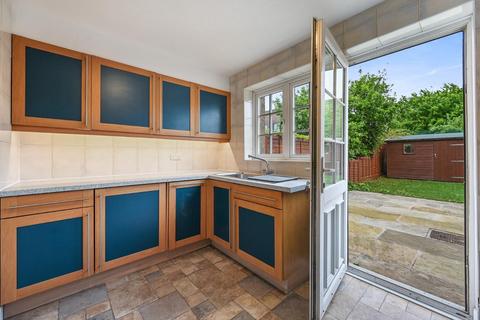2 bedroom house for sale, Sawyers Lawn, Ealing