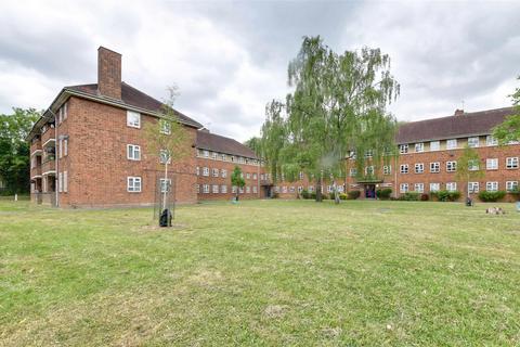 The Woodlands, North Finchley, N12