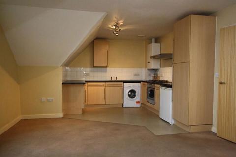 1 bedroom flat for sale, Lumley Road, Horley, Surrey, RH6 7LB