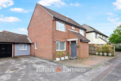 Detached house - Meadow Grass Close, Stanway, Colchester, Essex, CO3