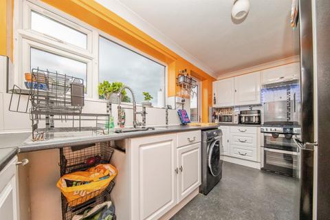 undefined, Columbine Gardens, Walton On The Naze