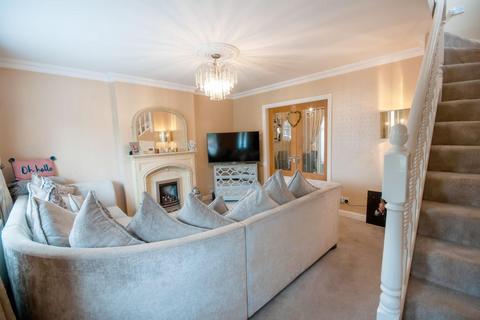 3 bedroom semi-detached house for sale, Haseley Close, Manchester M26