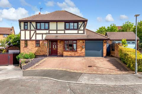 5 bedroom detached house for sale, Helmsdale Close, Nottingham NG5
