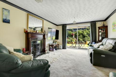 5 bedroom detached house for sale, Helmsdale Close, Nottingham NG5