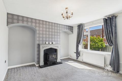 3 bedroom semi-detached house to rent, Wordsworth Drive, Rotherham, South Yorkshire, S65