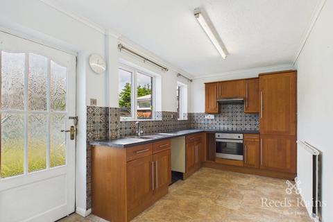 3 bedroom semi-detached house to rent, Wordsworth Drive, Rotherham, South Yorkshire, S65
