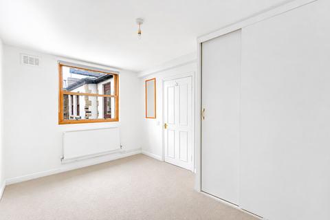 2 bedroom flat to rent, Friary Road, London