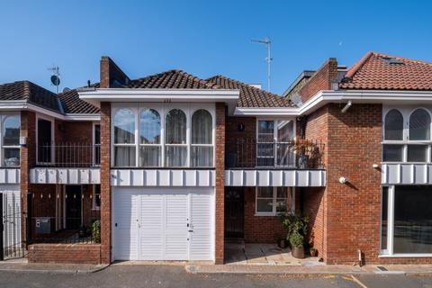 Denning Close, St John's Wood, London, NW8
