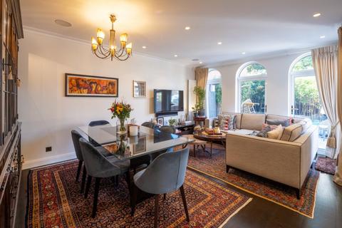 4 bedroom house for sale, Denning Close, St John's Wood, London, NW8