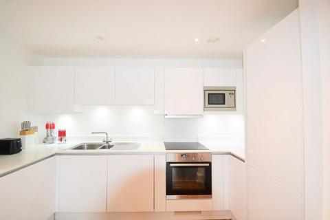 1 bedroom flat to rent, Interior Designed 1 bed, just off the Broadway