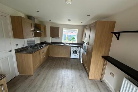 2 bedroom house to rent, Greenfinch Road, Coventry, CV4