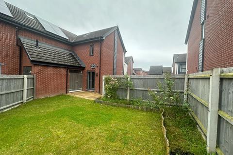 2 bedroom house to rent, Greenfinch Road, Coventry, CV4